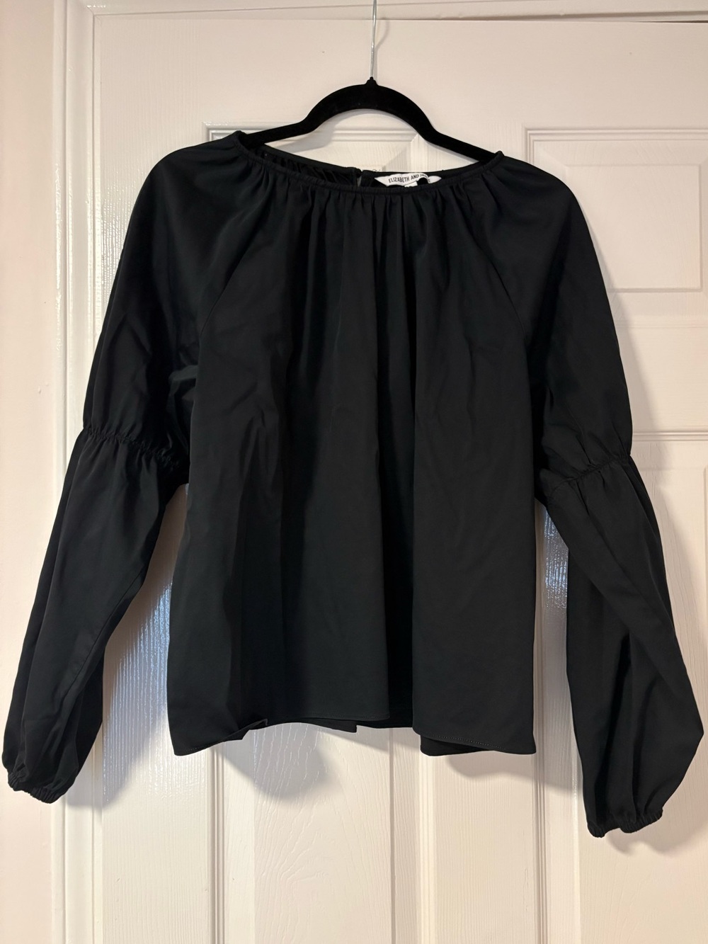 Elizabeth and James Black Billowed Long-Sleeve Blouse size Large